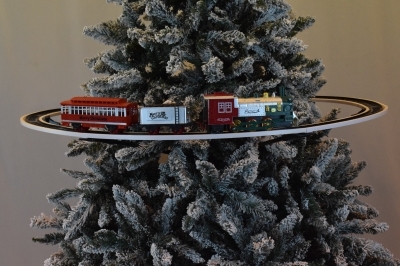 train around the tree 61*6.3*10.7cm ηχος/κινηση