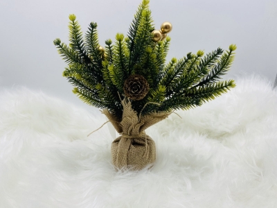 δεντρακι ελατο σε τσουβαλακι 25cm χρυσο γκι/κουκουναρακια