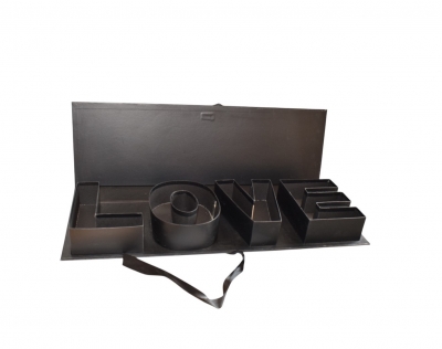 FLOWER BOX ΚΑΣΕΤΙΝΑ LOVE 65x21x6.8cm BLACK